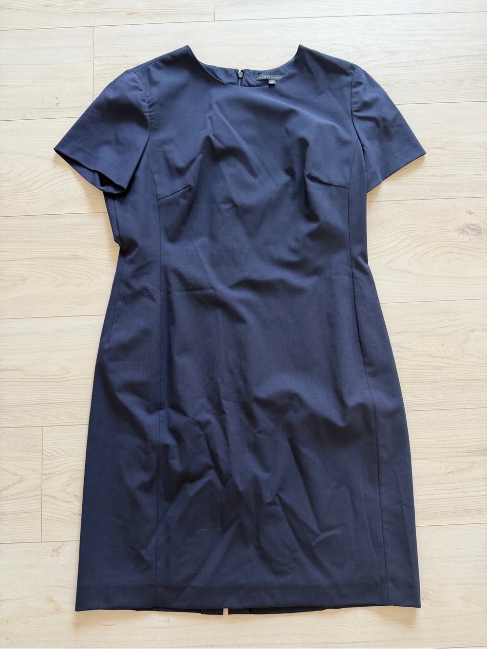 ANTONIO MELANI Navy Short-Sleeve Sheath Dress